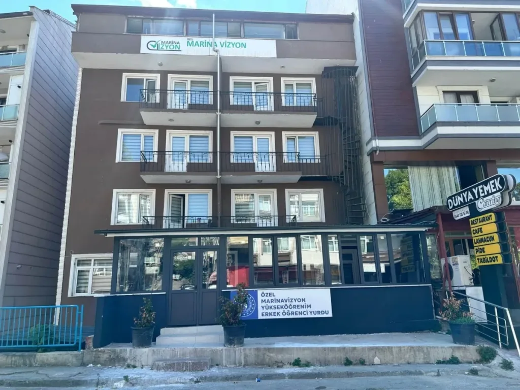 Erkek Öğrenci Yurdu binası