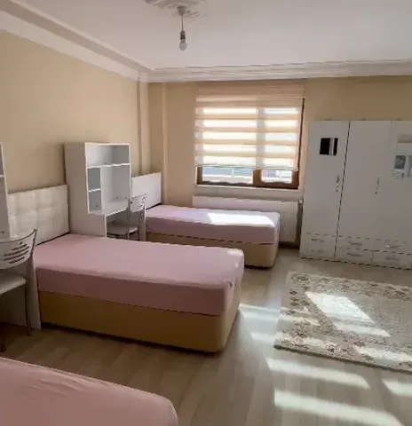 Beş Kişilik Oda